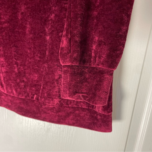 Sz S Velvet &Lace Top. BluGirl Folies - Picture 8 of 8